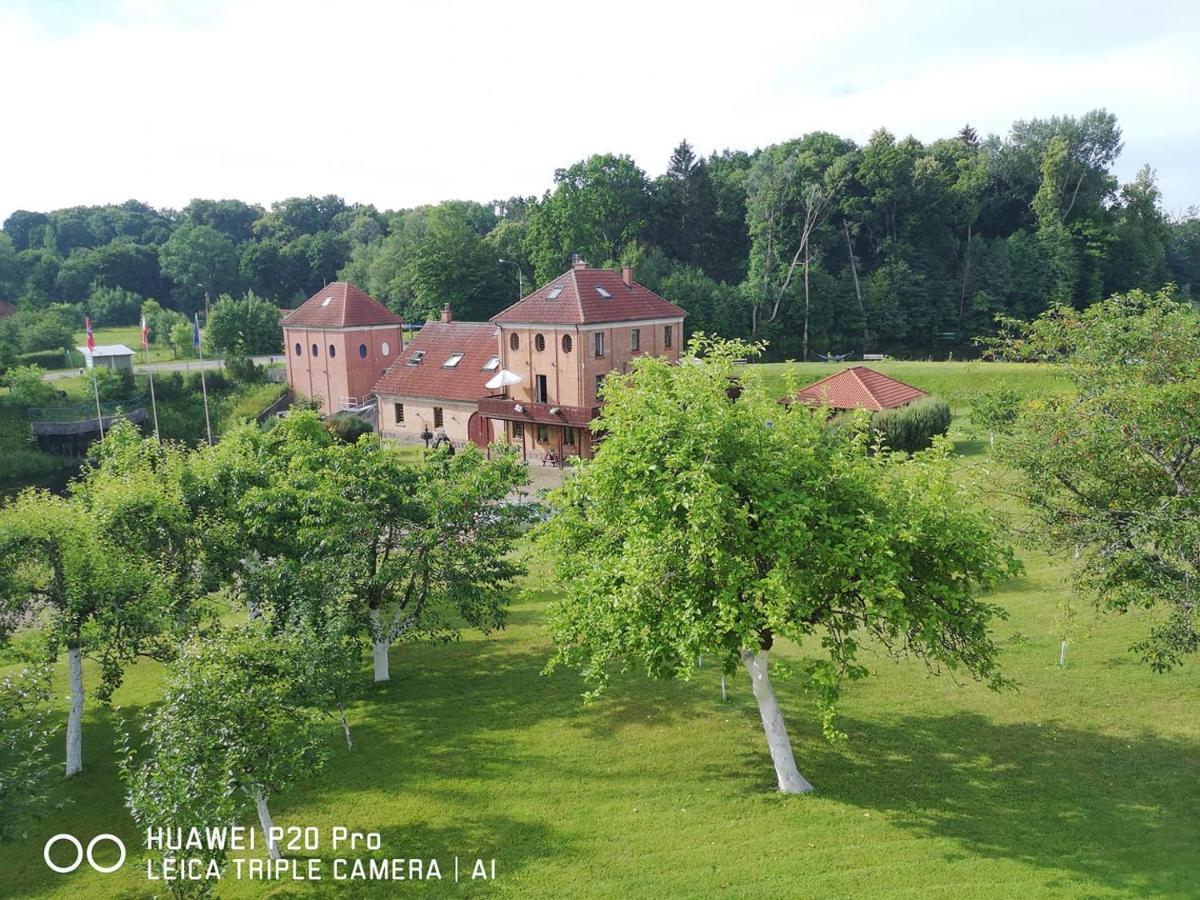 Вилла Gosciniec Pod Wegorzem Olownik Экстерьер фото